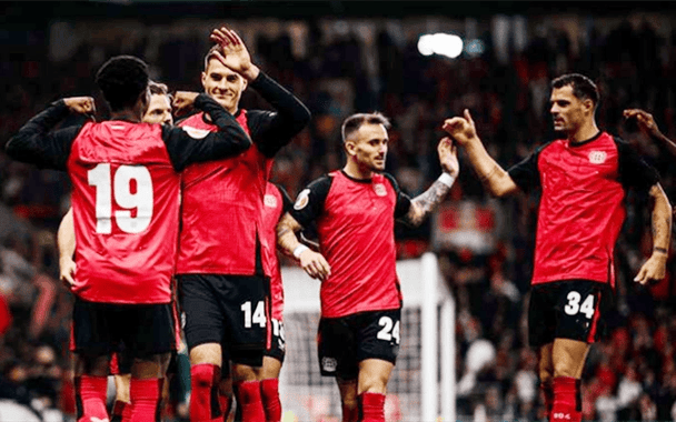 德甲焦点战前瞻：残阵斯图加特主场死磕法兰克福 攻防漏洞对决谁能抢分续命？